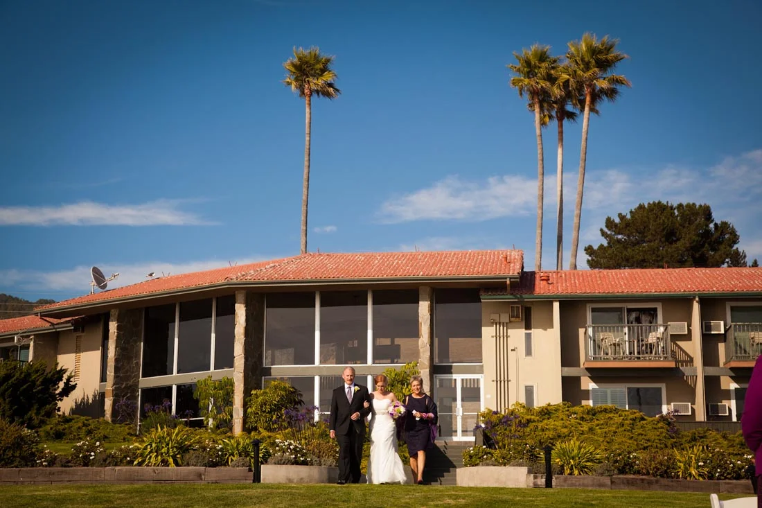 Shore Cliffs Ventana Grill Wedding065.jpg