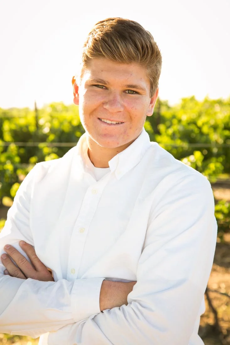 Le Vigne Winery Senior Portraits012.jpg