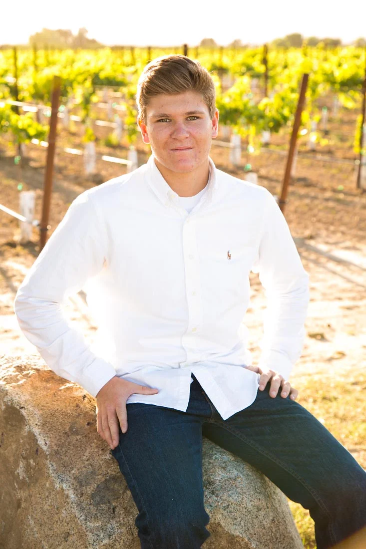 Le Vigne Winery Senior Portraits026.jpg