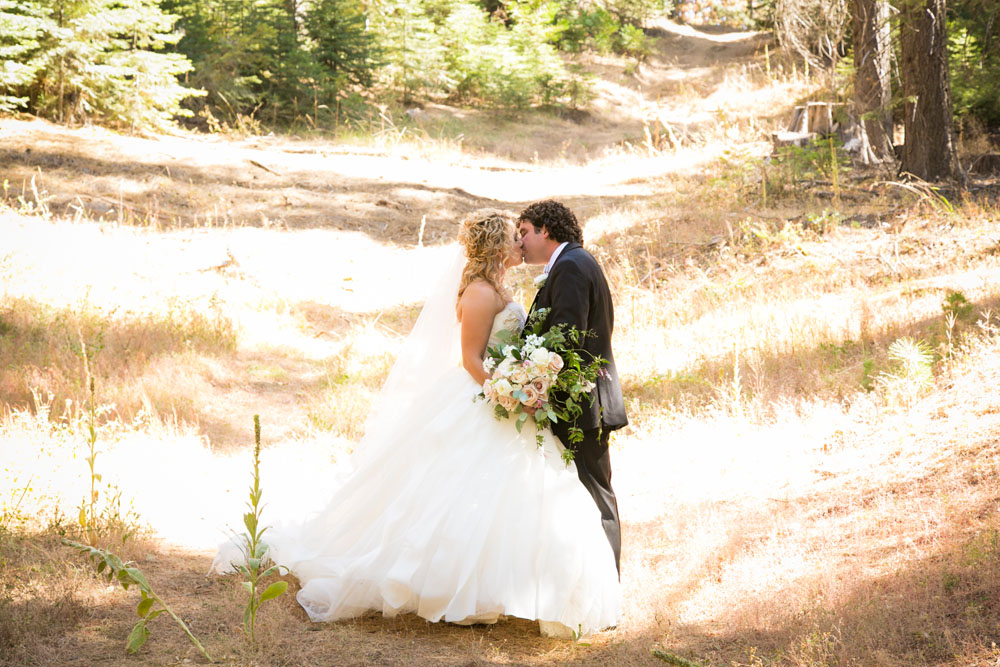 Yosemite Wedding Photographer Tenaya Lodge053.jpg