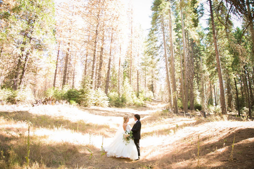 Yosemite Wedding Photographer Tenaya Lodge052.jpg