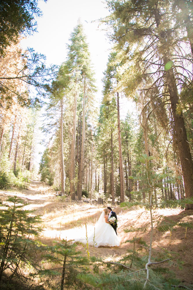 Yosemite Wedding Photographer Tenaya Lodge055.jpg