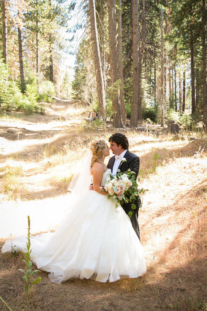 Yosemite Wedding Photographer Tenaya Lodge057.jpg