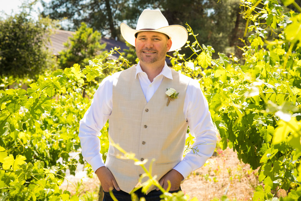 Paso Robles Wedding Photographer Stillwaters Vineyard 053.jpg