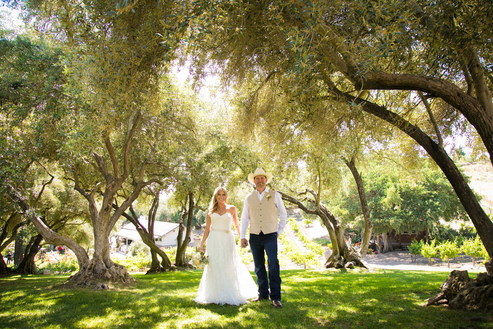 Paso Robles Wedding Photographer Stillwaters Vineyard 085.jpg