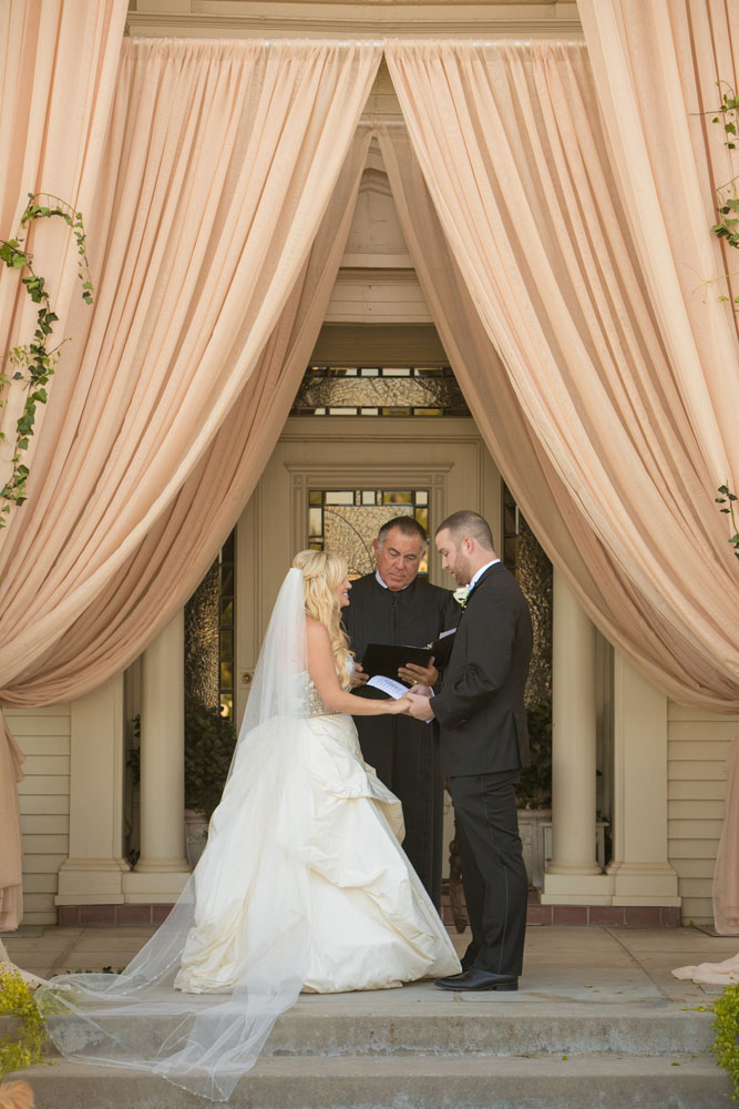 Fresno Wedding Photographer The Manor Estate 077.jpg