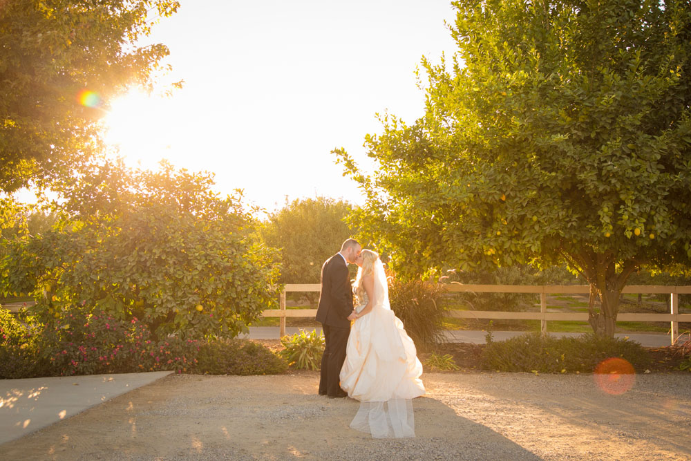 Fresno Wedding Photographer The Manor Estate 111.jpg