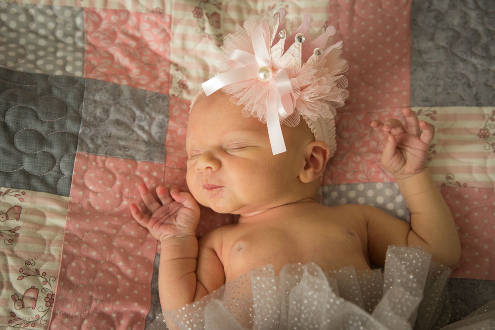 Paso Robles Family and Wedding Photographer Newborn 029.jpg