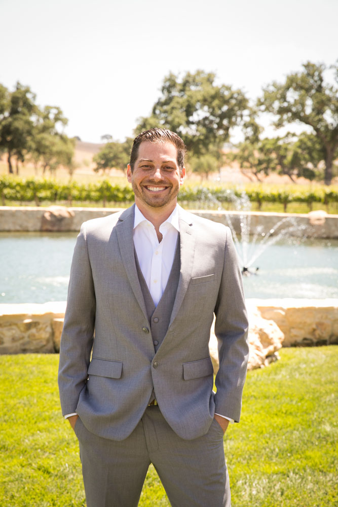 Paso Robles Wedding Photographer Rava Vines034.jpg