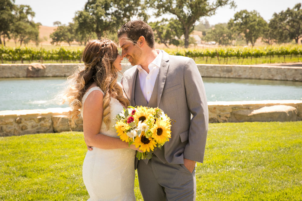 Paso Robles Wedding Photographer Rava Vines042.jpg