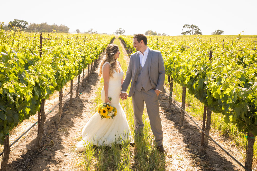 Paso Robles Wedding Photographer Rava Vines119.jpg