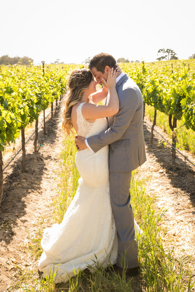 Paso Robles Wedding Photographer Rava Vines123.jpg