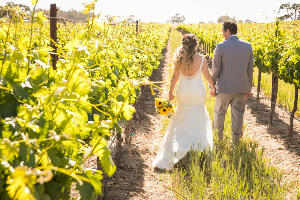 Paso Robles Wedding Photographer Rava Vines124.jpg