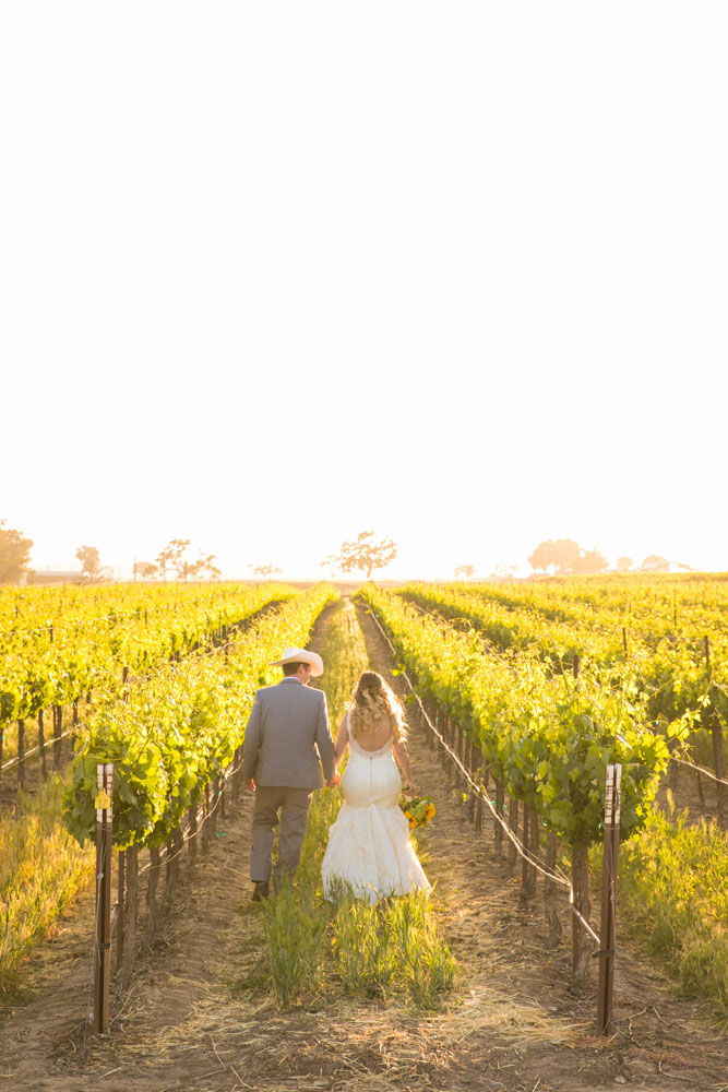 Paso Robles Wedding Photographer Rava Vines143.jpg