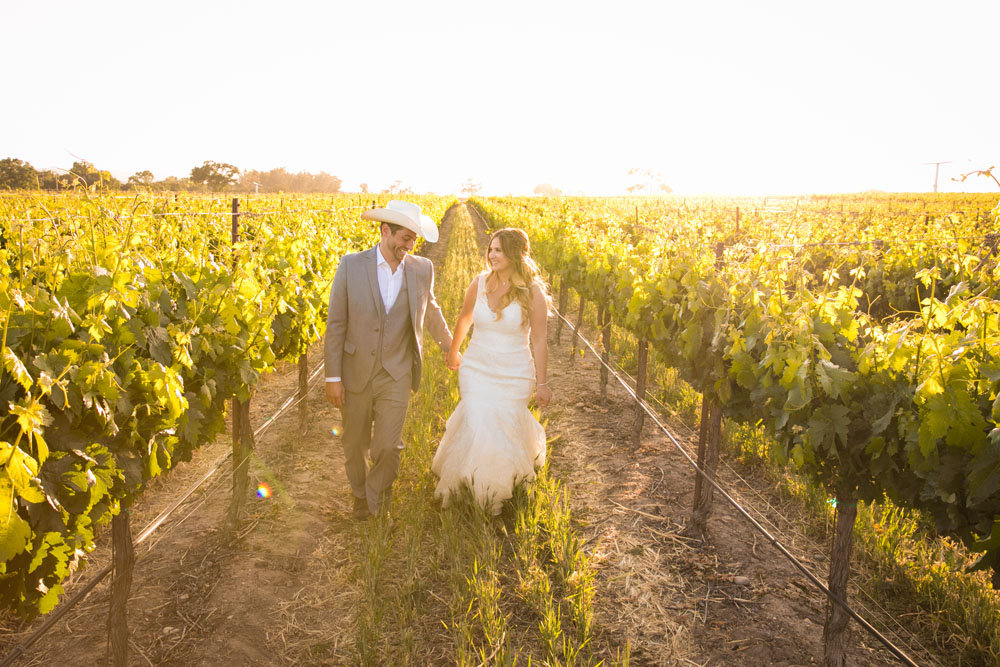 Paso Robles Wedding Photographer Rava Vines152.jpg