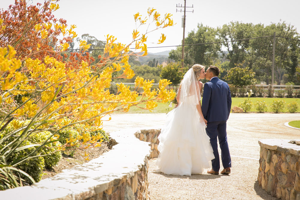 San Luis Obispo Wedding Photographer The White Barn 077.jpg