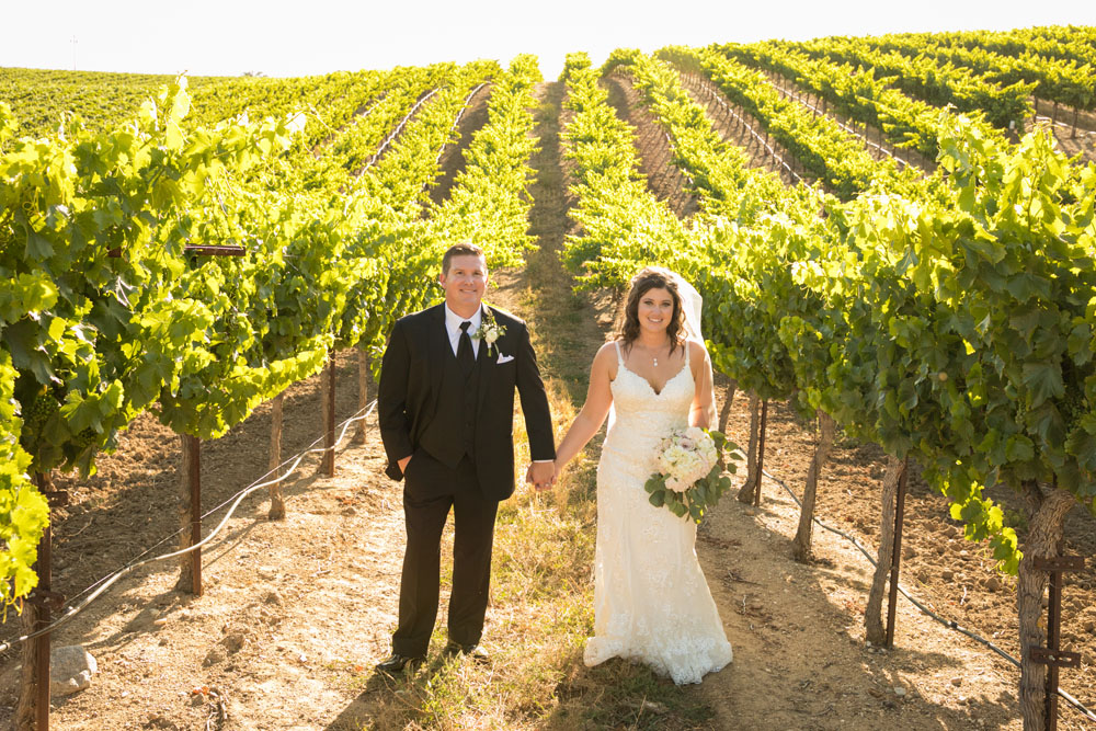 Paso Robles Wedding Photographer Villa San Juilette Vineyard and Winery 096.jpg