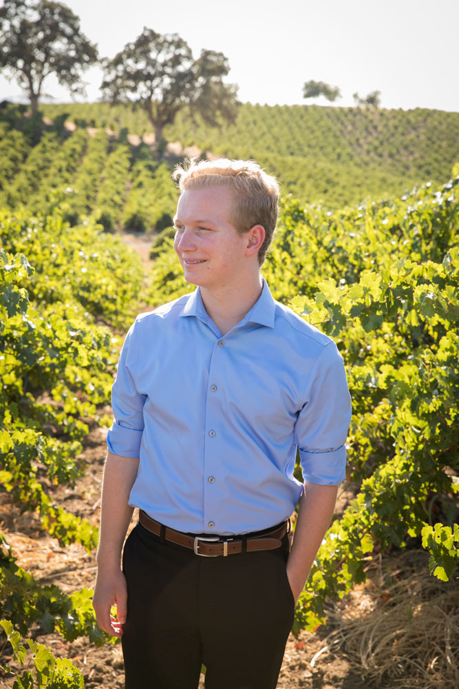 Templeton Senior Portrait Photographer Paso Roble Vineyard 003.jpg