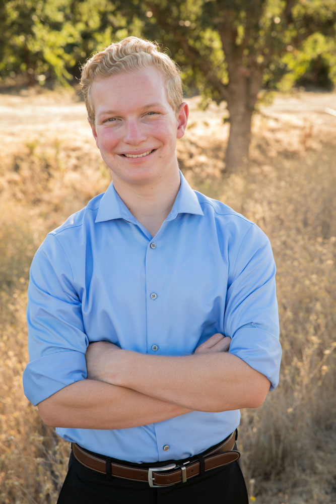 Templeton Senior Portrait Photographer Paso Roble Vineyard 028.jpg