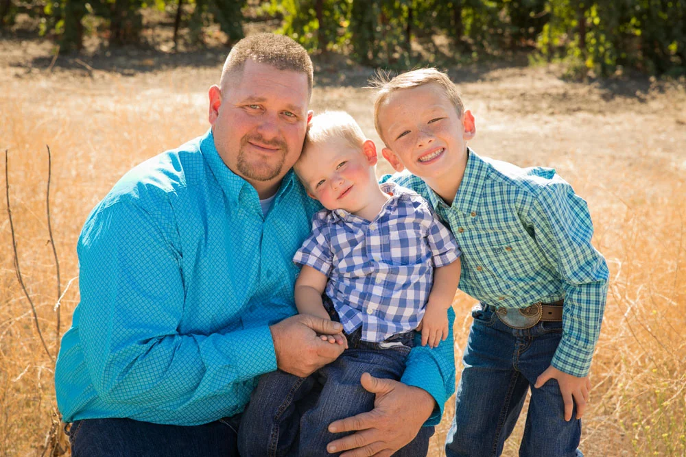 Paso Robles Family Photographer Holiday Mini Sessions 056.jpg