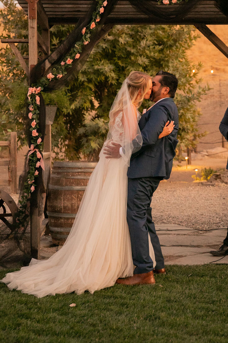 Paso Robles Wedding Photographer Almond Springs 102.jpg