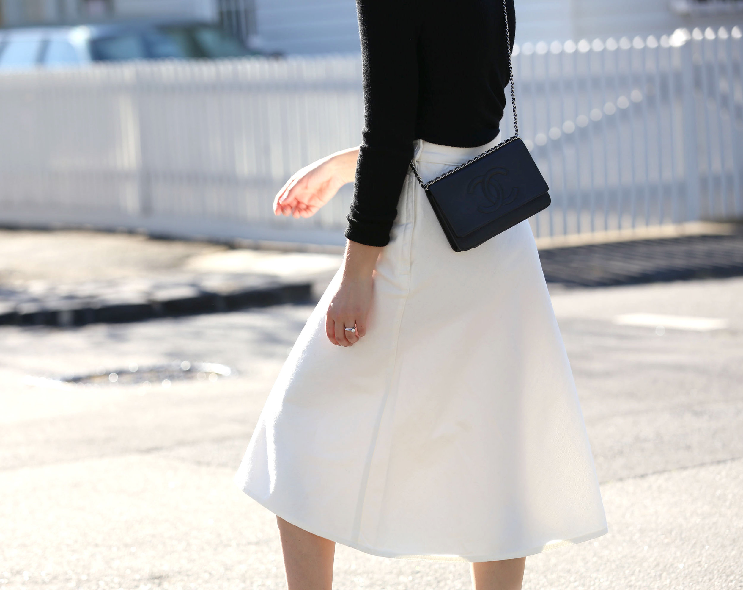 FriendInFashion_Uniqlo_MonochromeStreetStyle_1.jpg