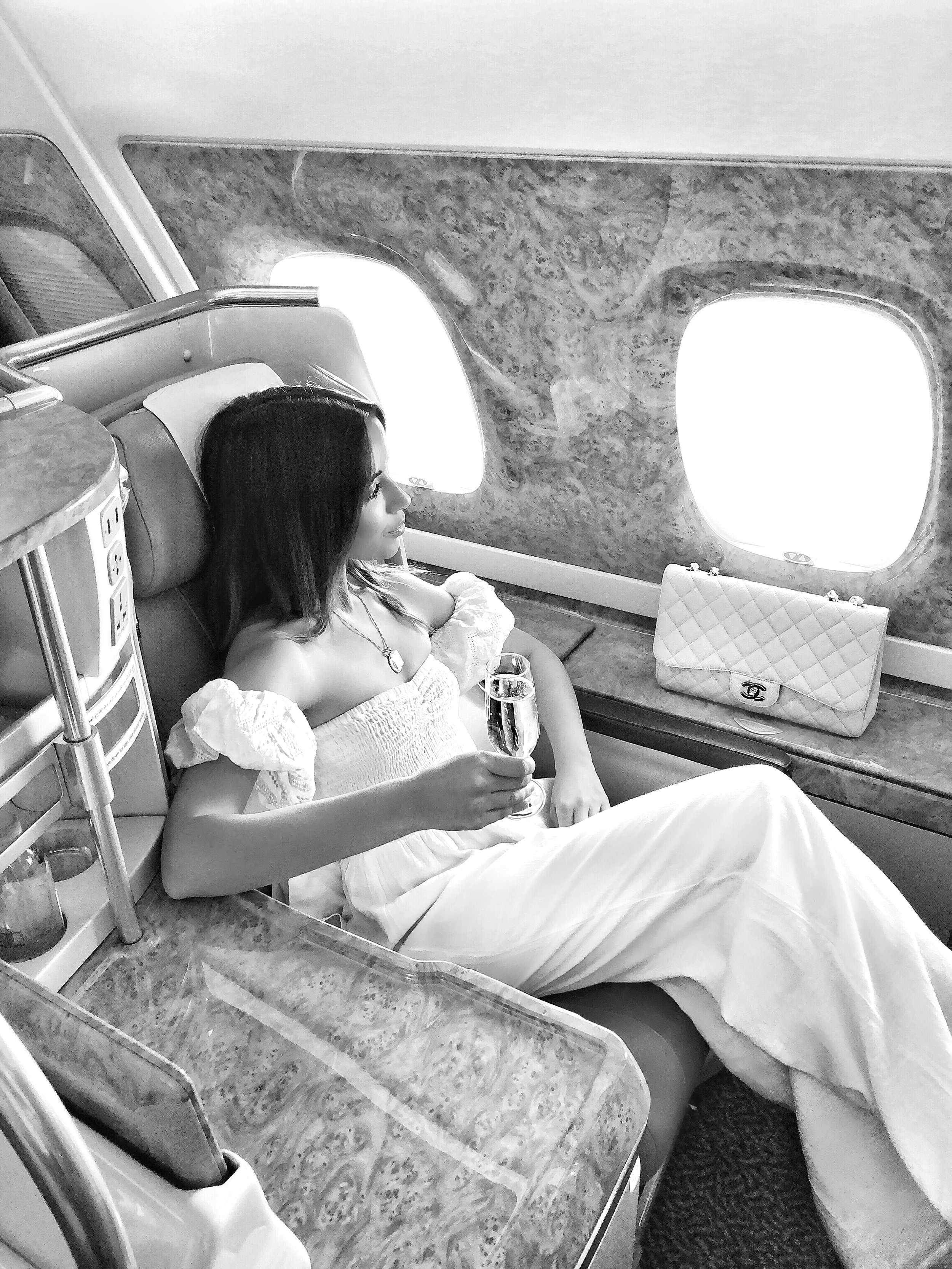 FLYING BUSINESS CLASS TO SINGAPORE WITH EMIRATES — Friend In Fashion ...