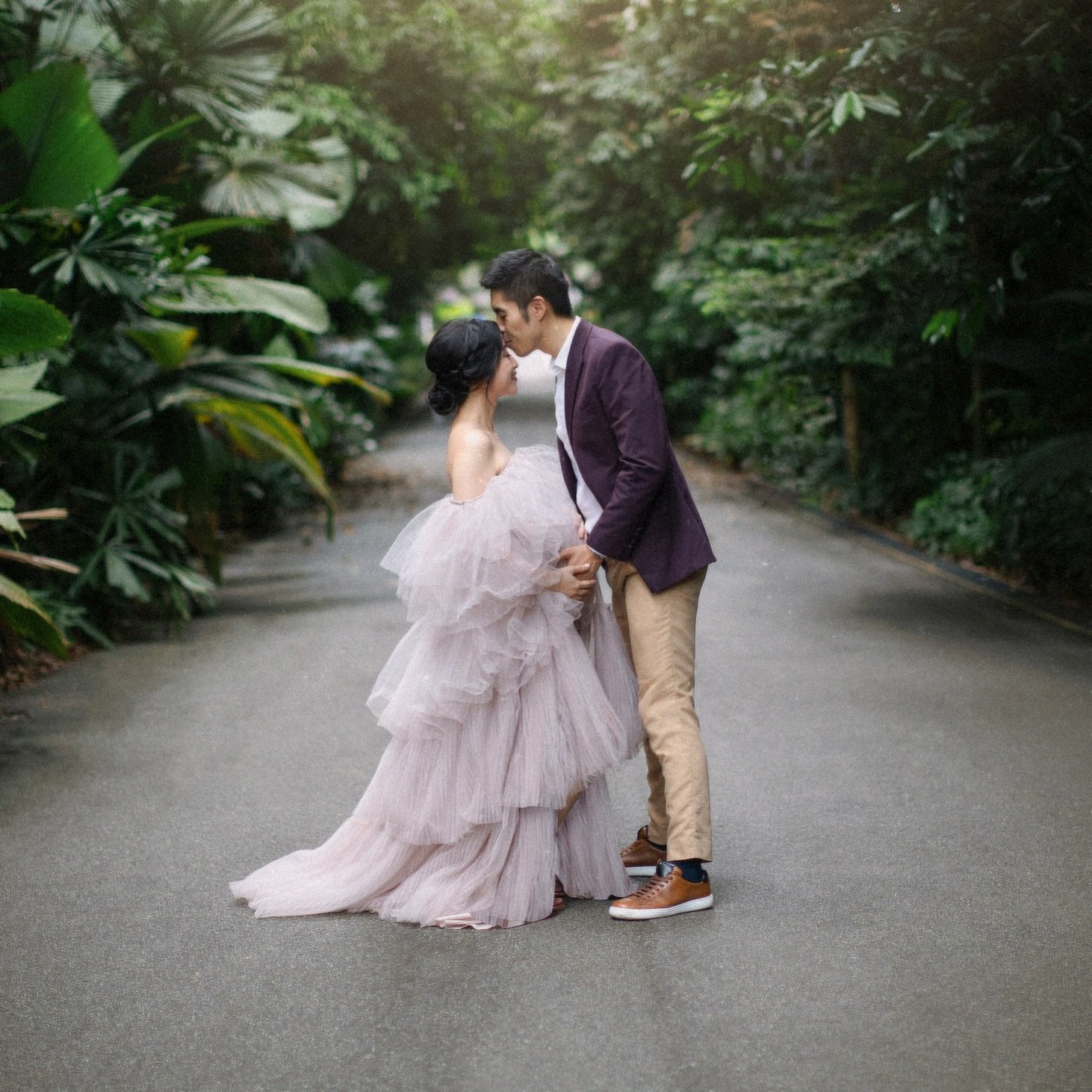 🌿✨ Maternity Magic at the Botanical Garden ✨🌿

What a beautiful day it was, despite the rain, capturing moments with Janine and Kenneth! 🌧️💑 Janine looked absolutely stunning in one of my haute couture maternity dresses (sorry Kenneth, not your s