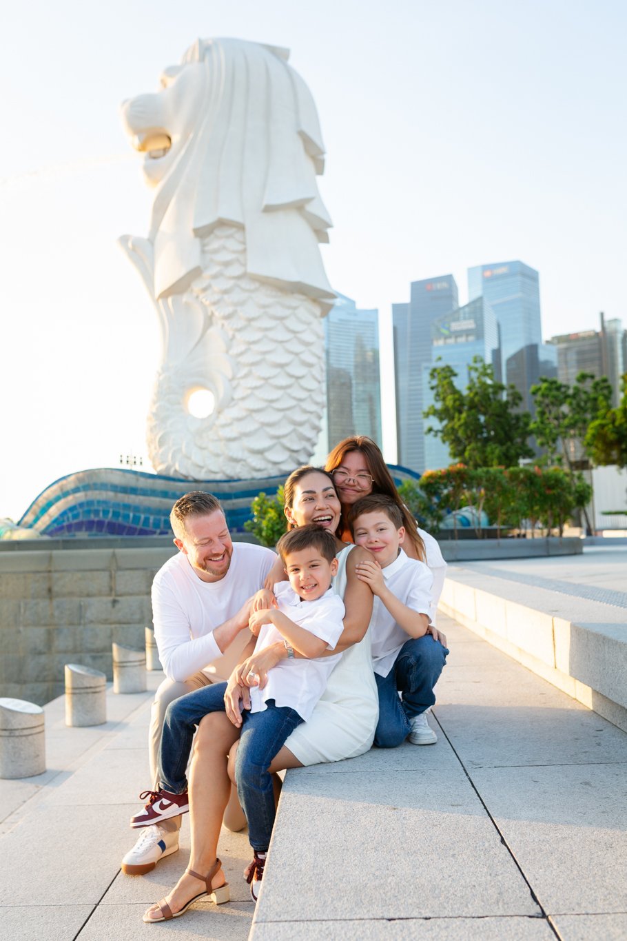 Merlion-family-photoshoot-singapore