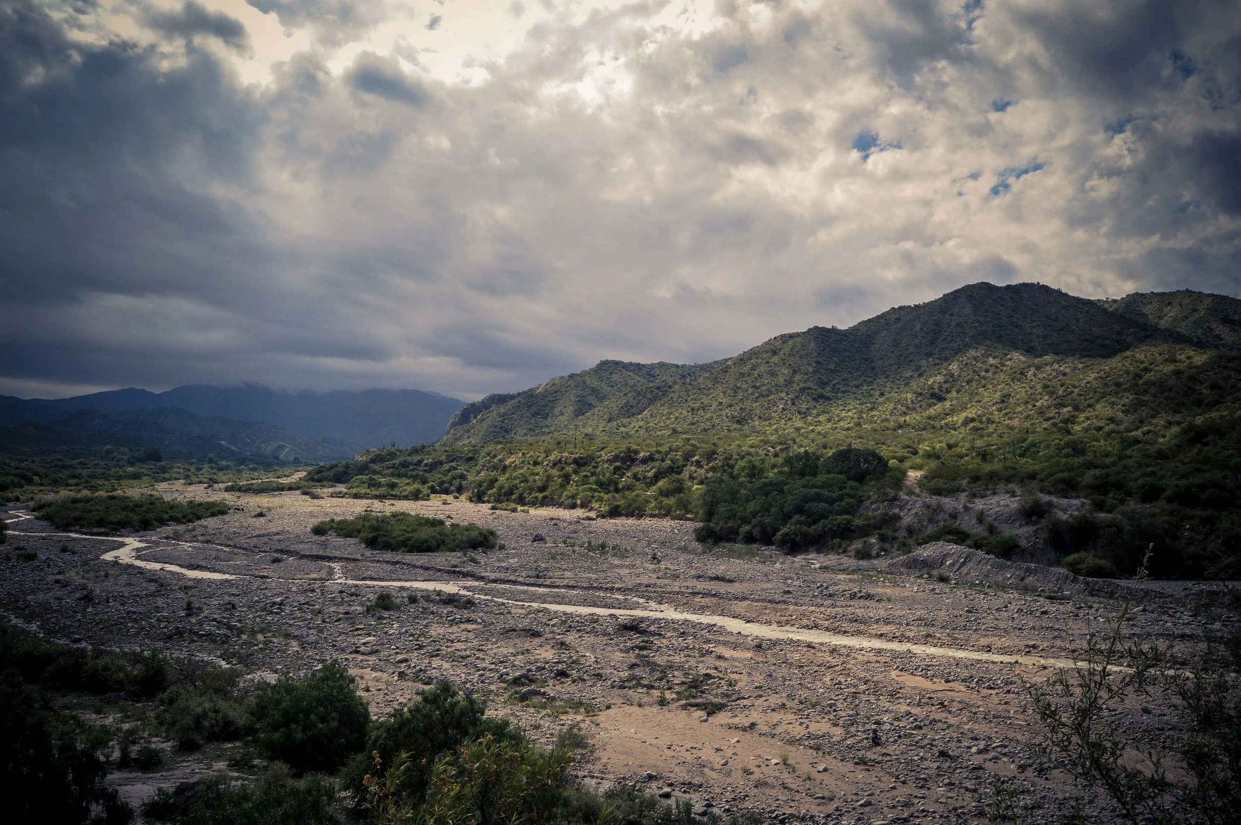 lariojana-landscape(3).jpg