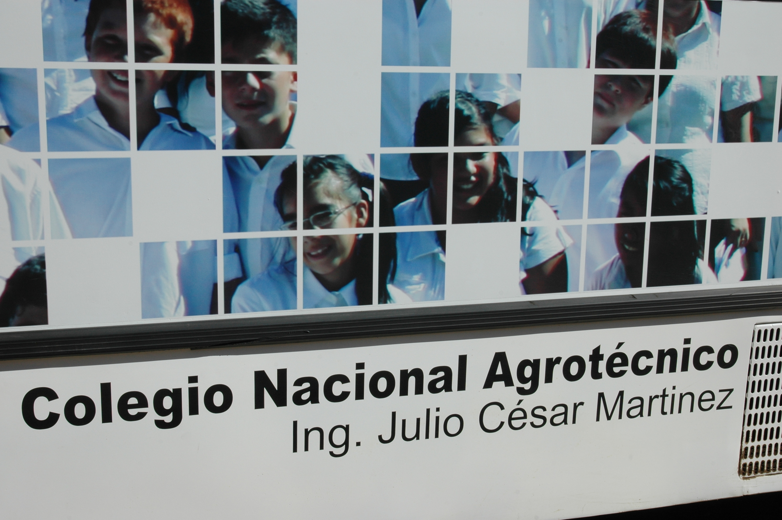 lariojana-tilimuquischoolminibusproject(2)