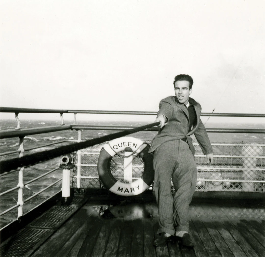 makingmontgomeryclift_on_board_queen_mary_01.jpg