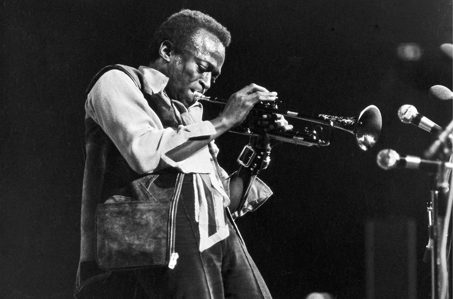 Miles Davis 1960_Billboard.jpg