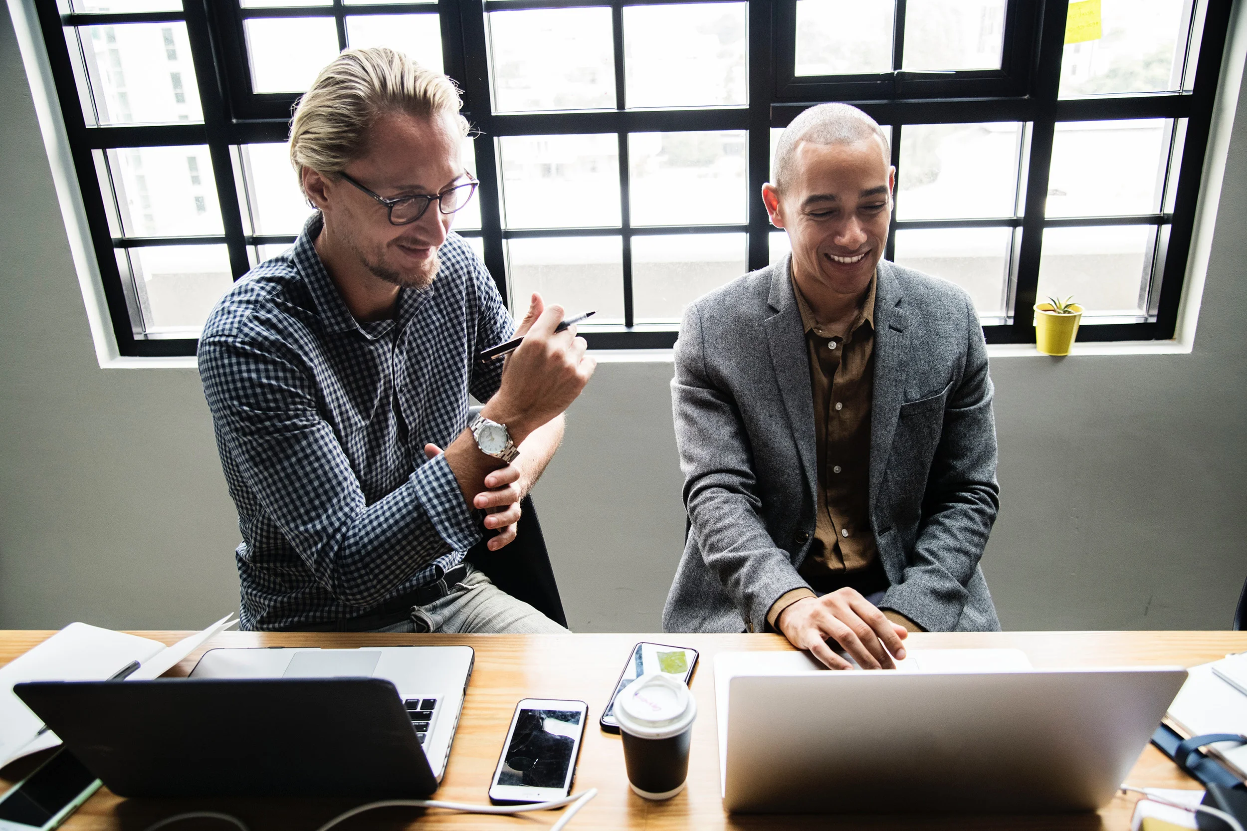 how-to-effectively-monitor-your-competitors-in-only-5-minutes-a-day-approach-marketing.jpg