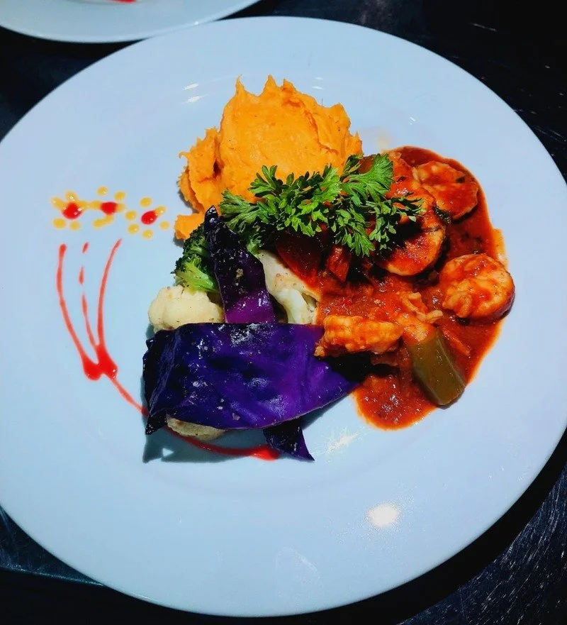 All_Inclusive_Fishing_Package-dinner-1.jpg