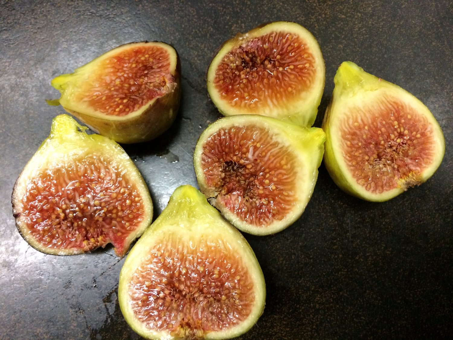 Coll de Dama Blanca-Negra — french fig farm
