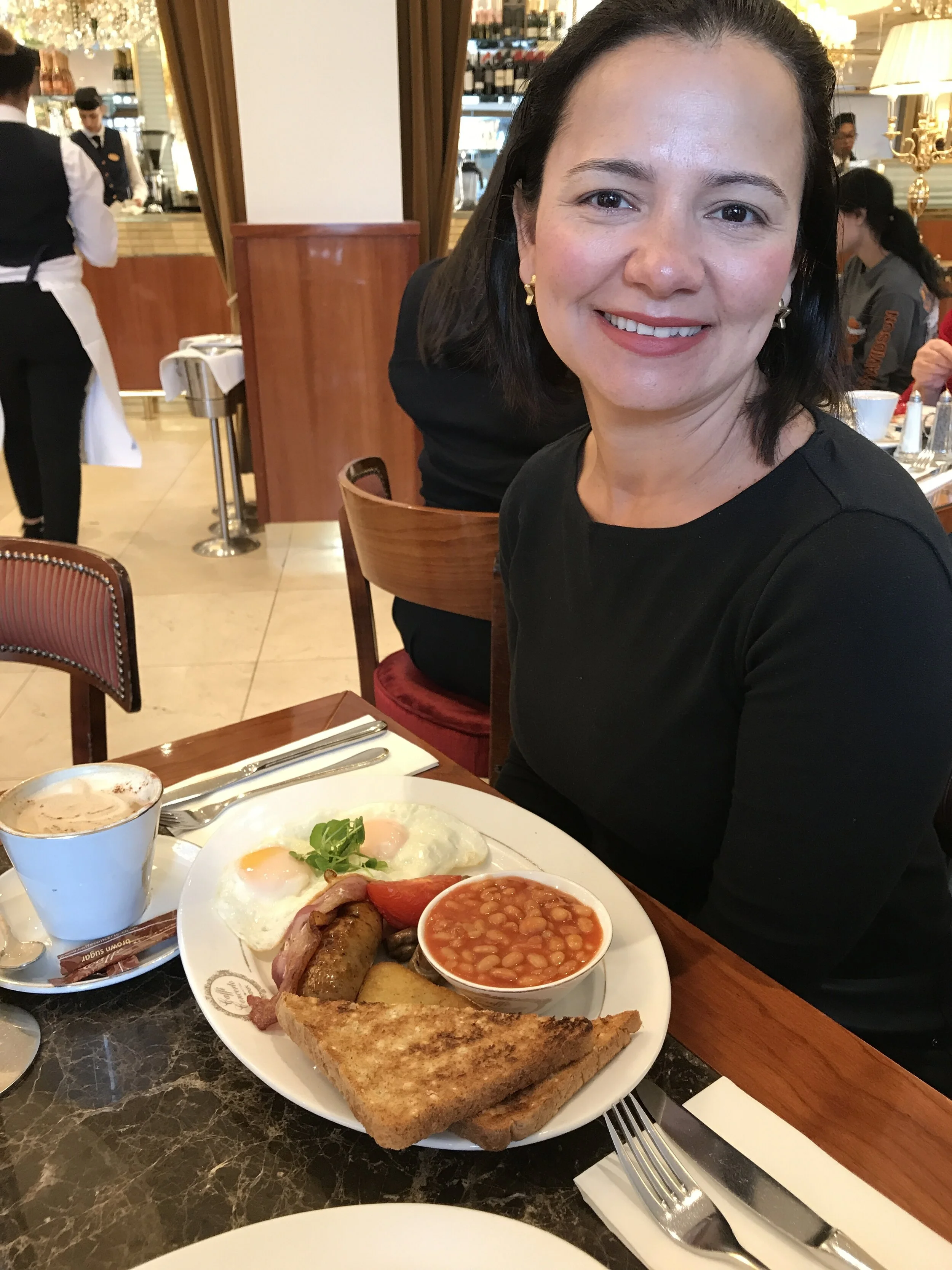 A 20 Hour Layover in London On the Way Home From Santorini