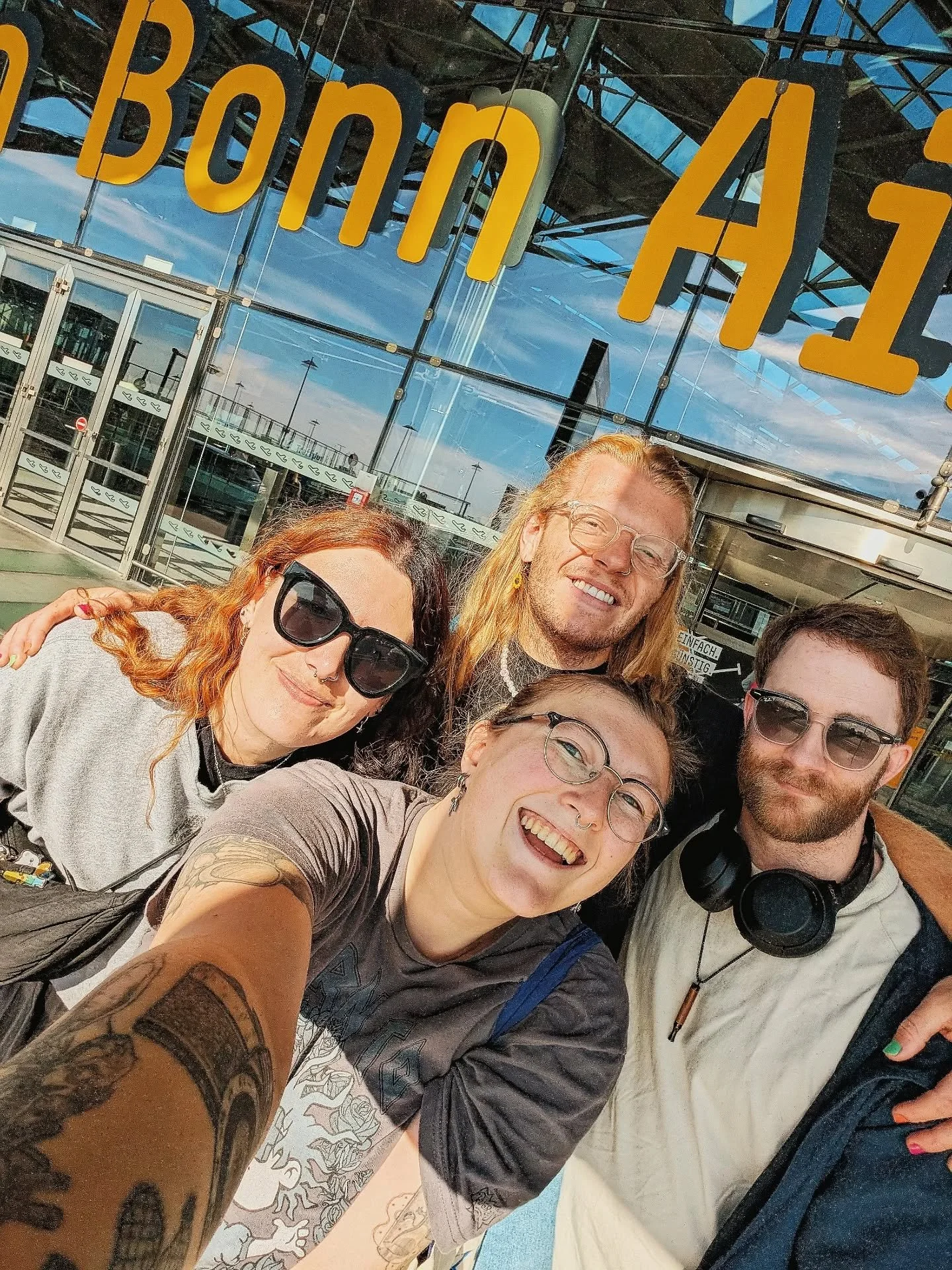 Day 1 - Cologne ❤️

Travelling, settling in, exploring and grabbing dinner 😋