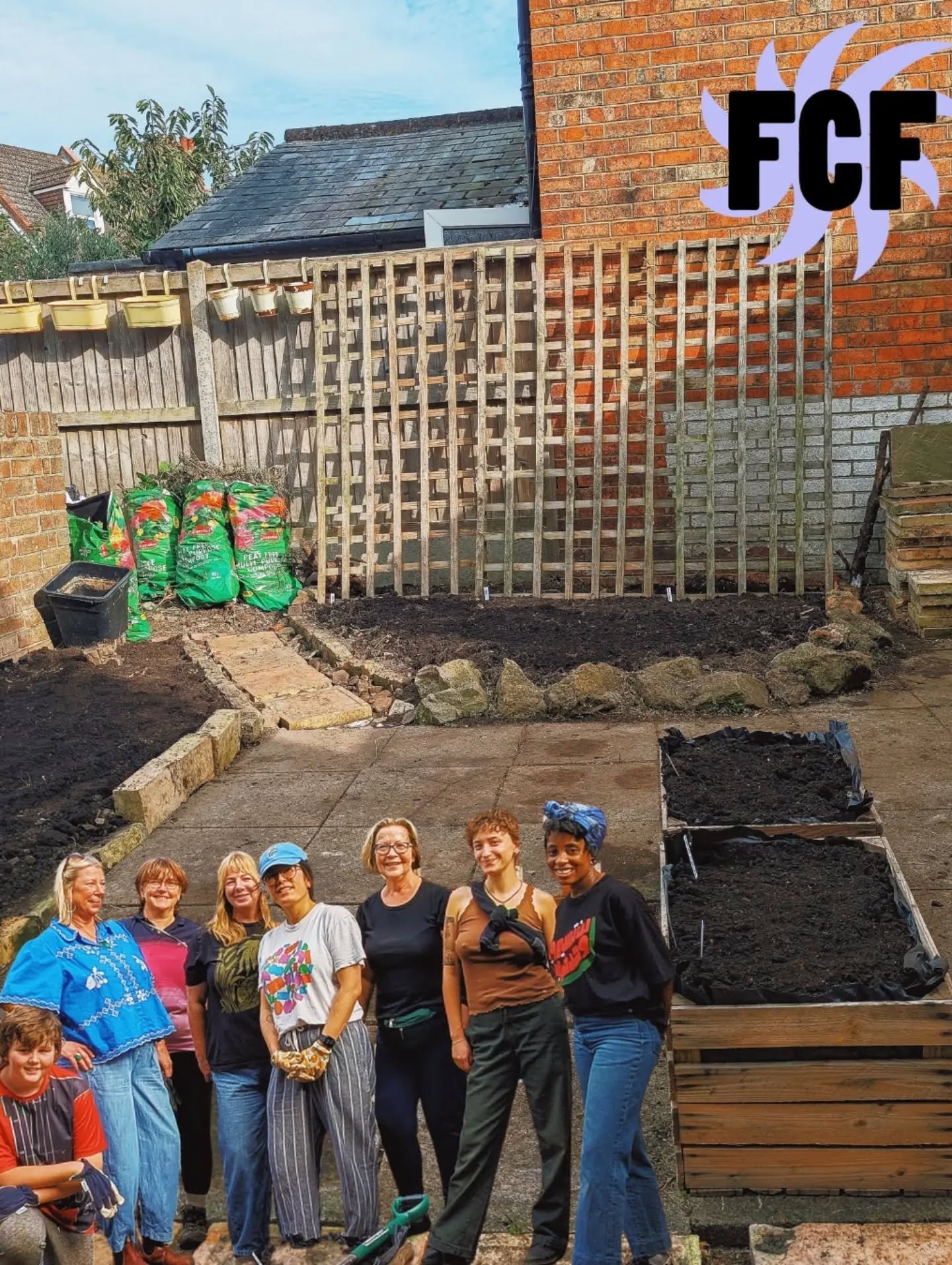 I can't quite believe what we created today! 🥹 Thank you so much everyone for popping by to help ❤️ We've sown the first seeds and planted the first plants. We can't wait to watch this beautiful space become a thriving food forest 💗

Keep an eye ou