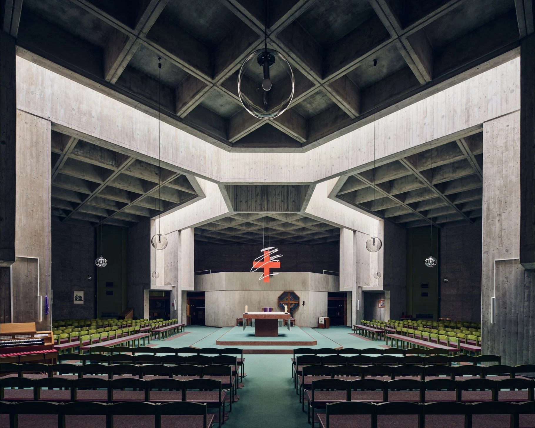 Heilig-Kreuz-Kirche - Vienna - Jamie McGregor Smith.jpg