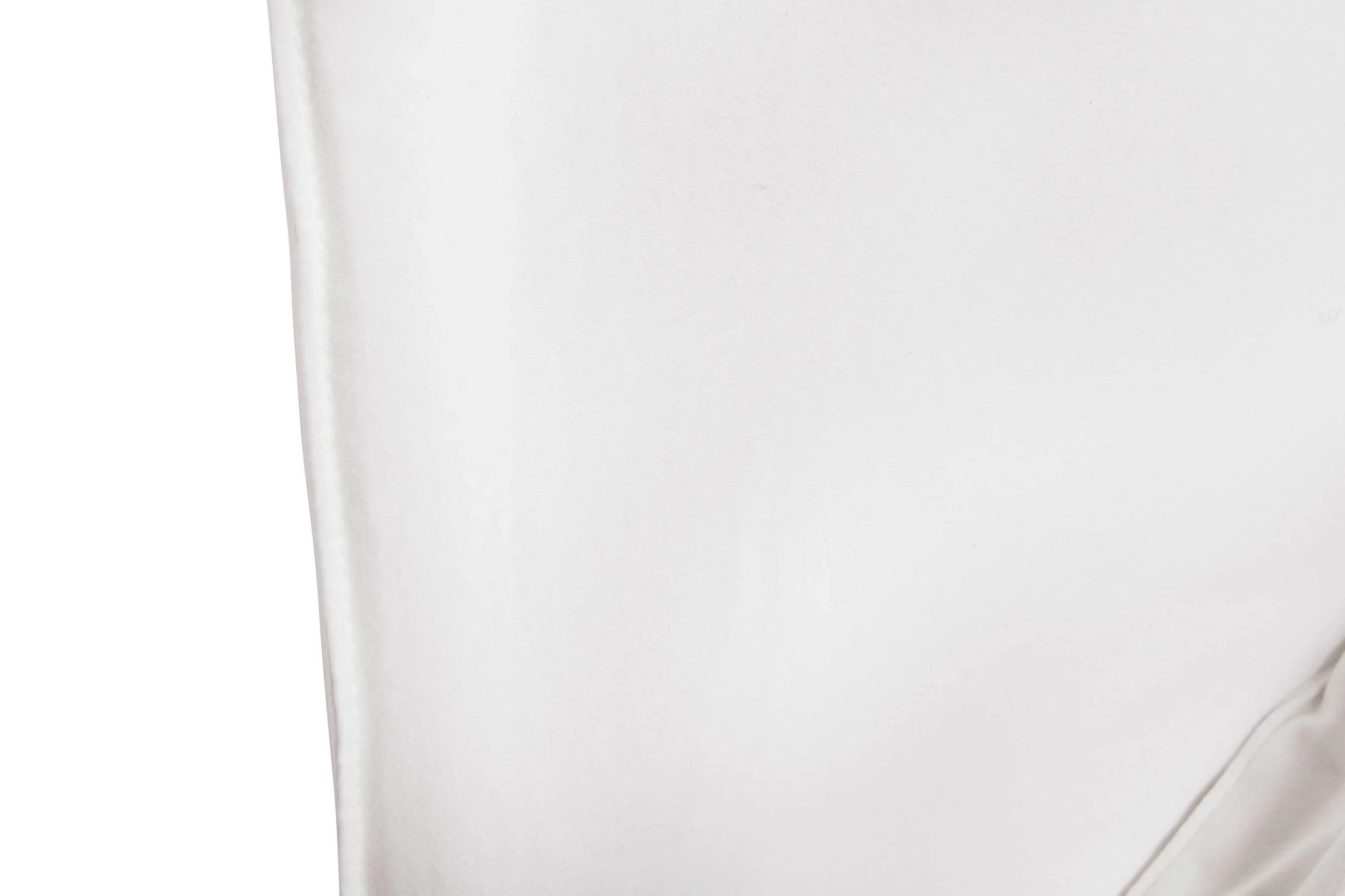 April_Bed_Mariet_White_Detail2.jpg