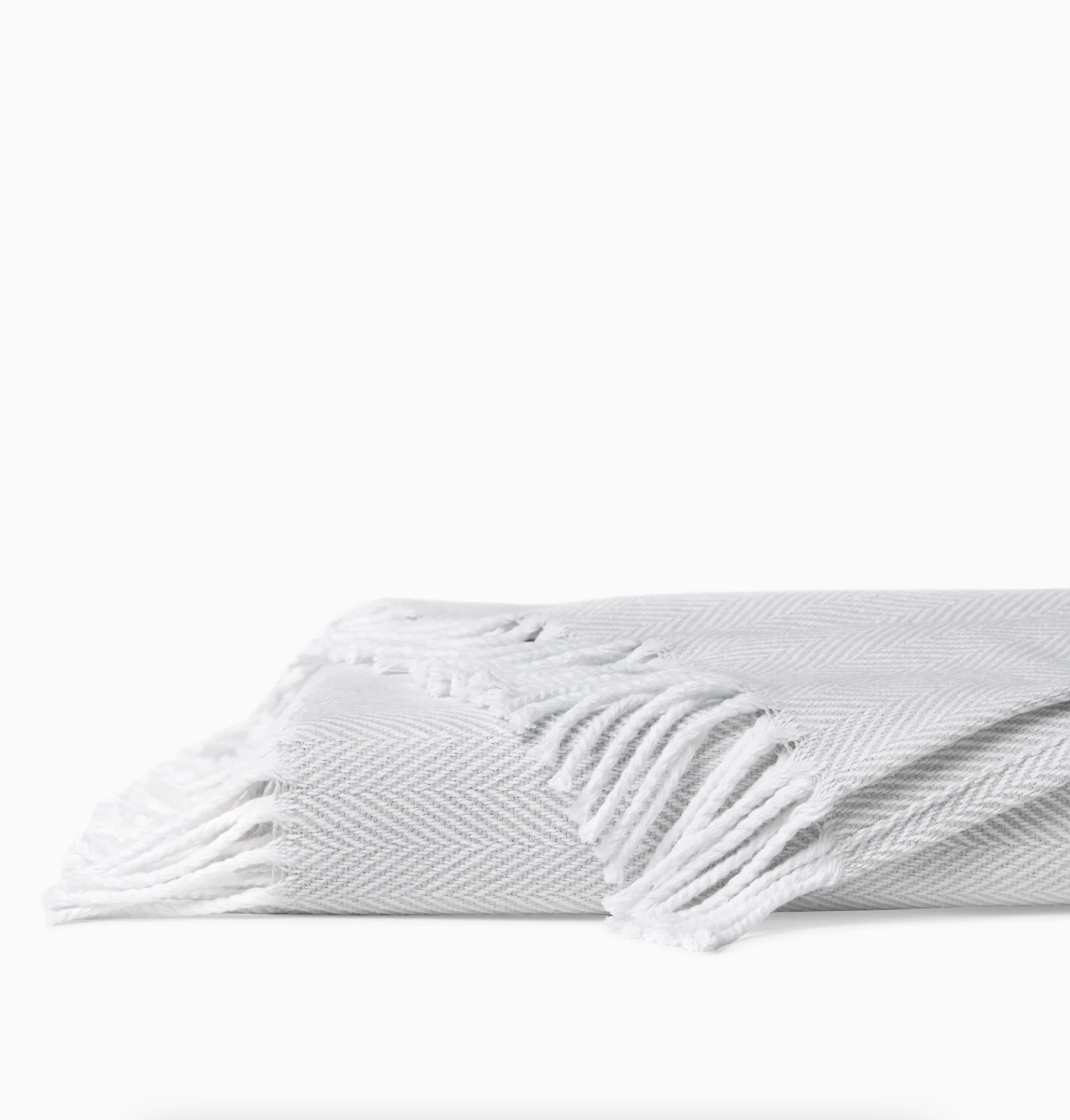 sferra-celine-lunar.png