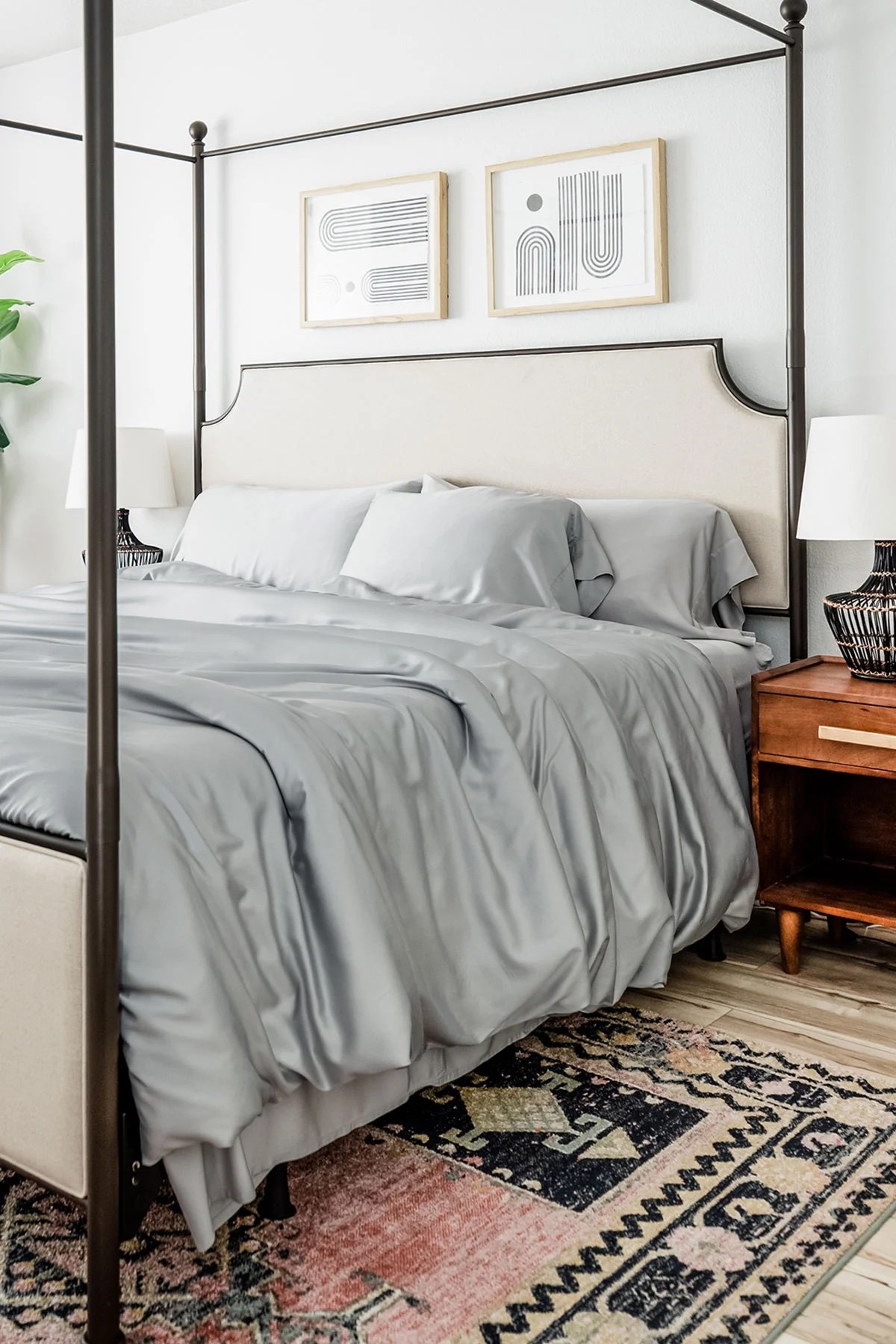 Luxe-Sateen-Bamboo-Comforter-Cover_Dove_7de33c54-1fae-4db1-9648-471c20e0cb2d.jpeg