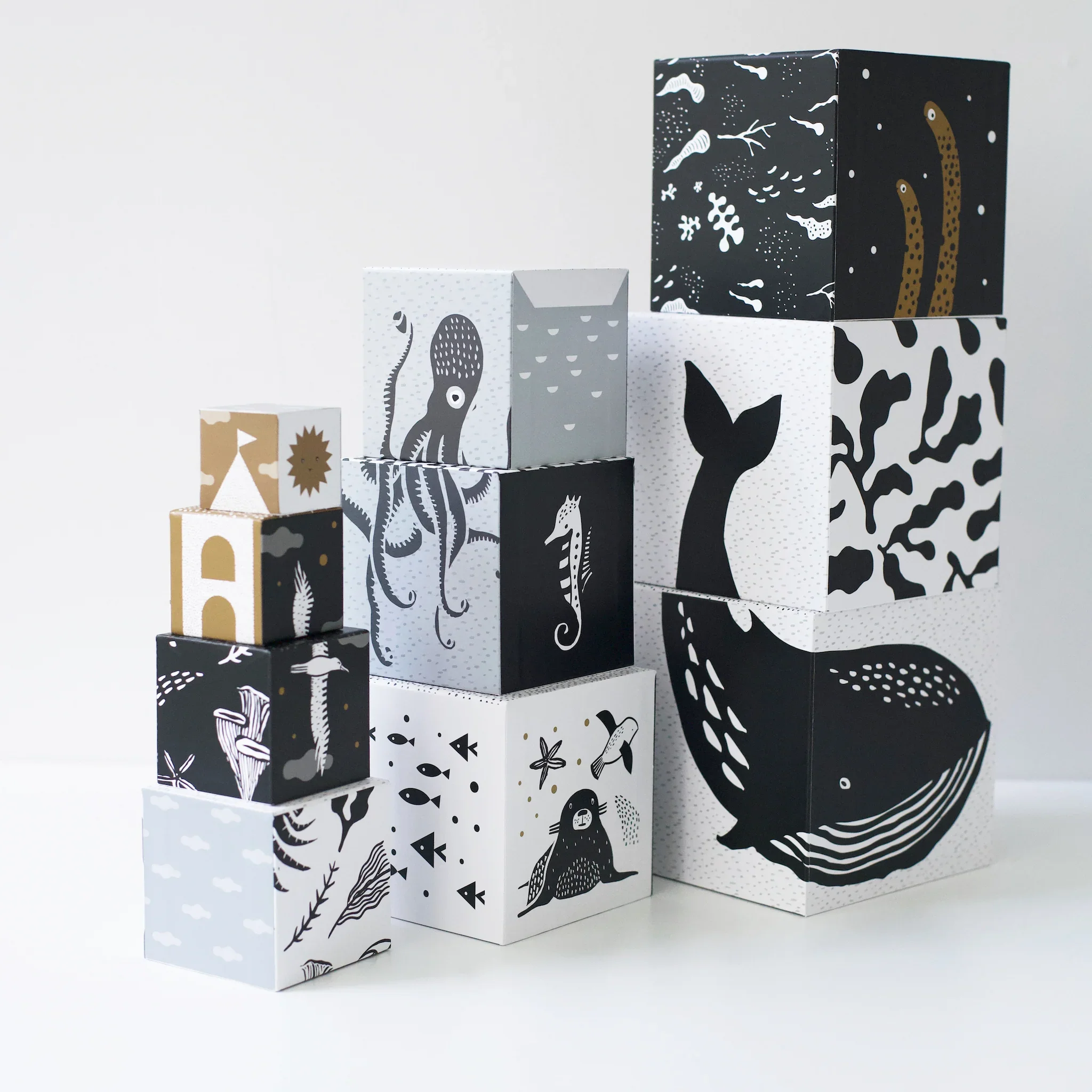 wee-gallery-Ocean-animals-nesting-blocks-7copy.webp