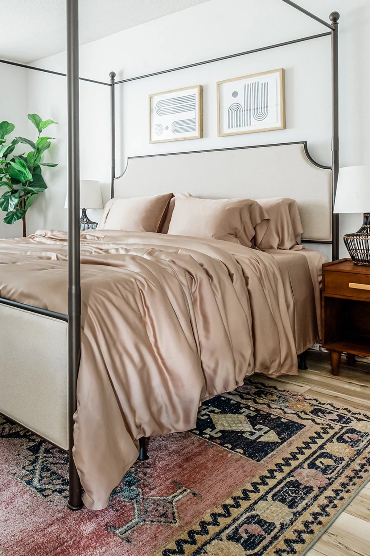 Luxe-Sateen-Bamboo-Comforter-Cover_Frappe_e67307a4-0741-4d25-b6f2-6d3ec81d78c7.jpeg
