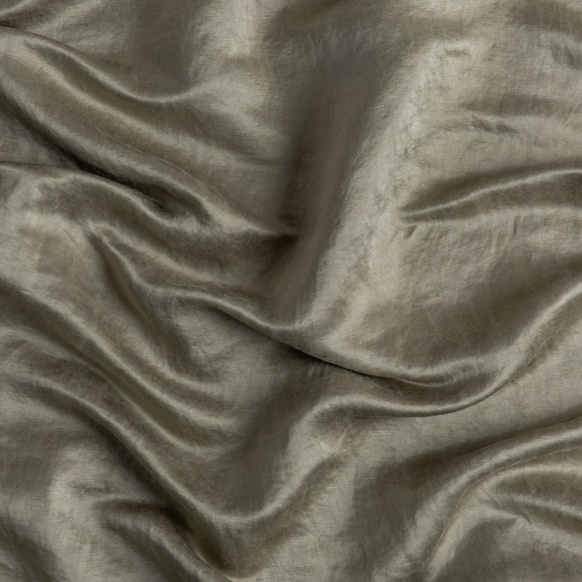 Charmeuse-in-Fog-Swirl.png