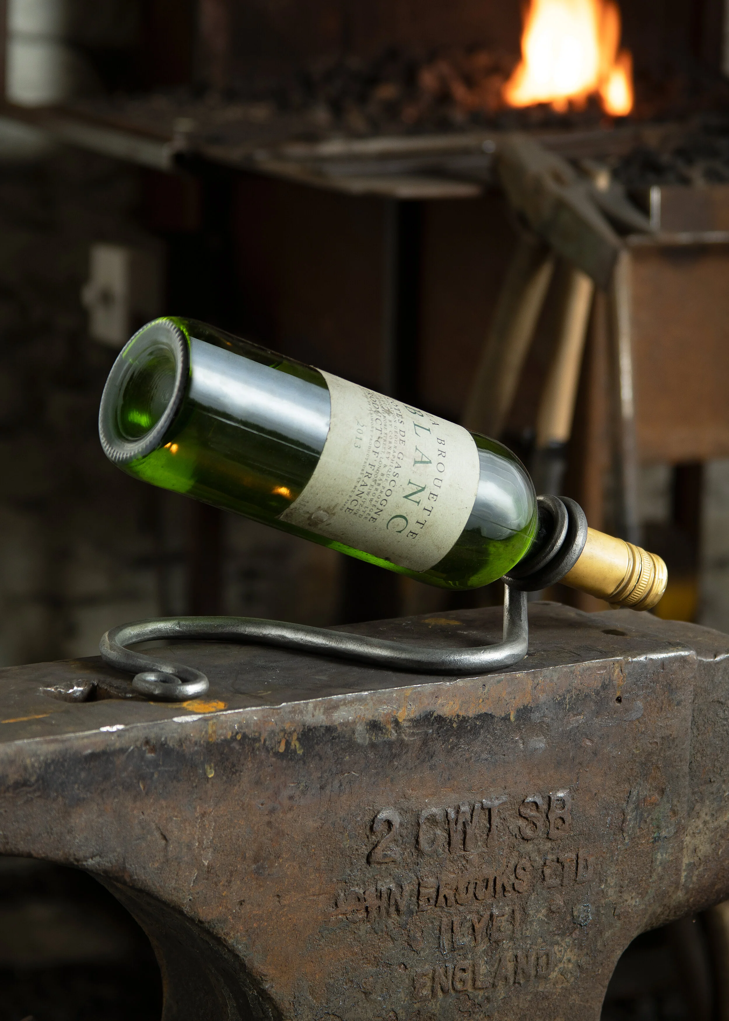 Floating Wine Holder