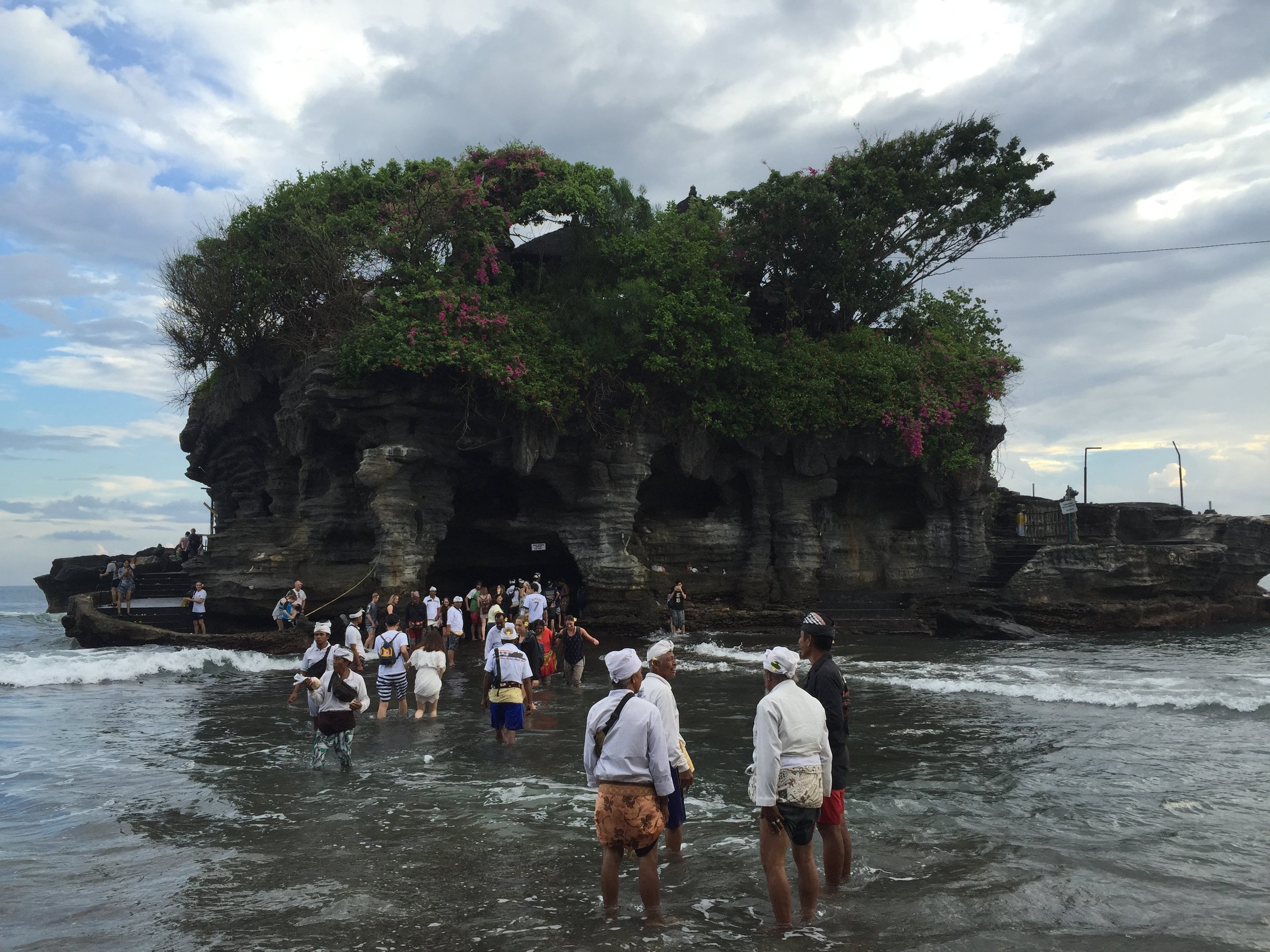 Taneh Lot Temple