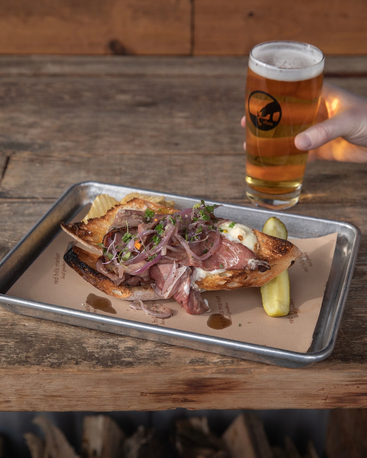 Not much is better in life than our famous rhm roast beef and a nice cold local draft 😋

#localgoodness #redhillsmarket #localbeer #roastbeef #oregonbeer
