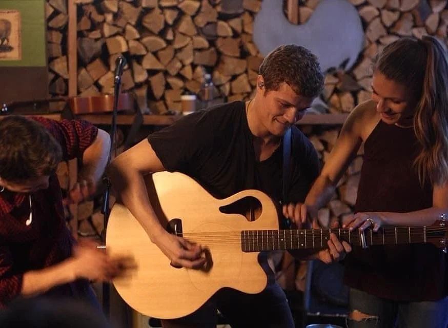 RHM is hosting a live &ldquo;Hometown Roots&rdquo; @wethreemusic concert next week, and we want to see you there!

Way back in the early days of Red Hills Market, We Three would visit us in Dundee and play house concerts before they hit their stride 